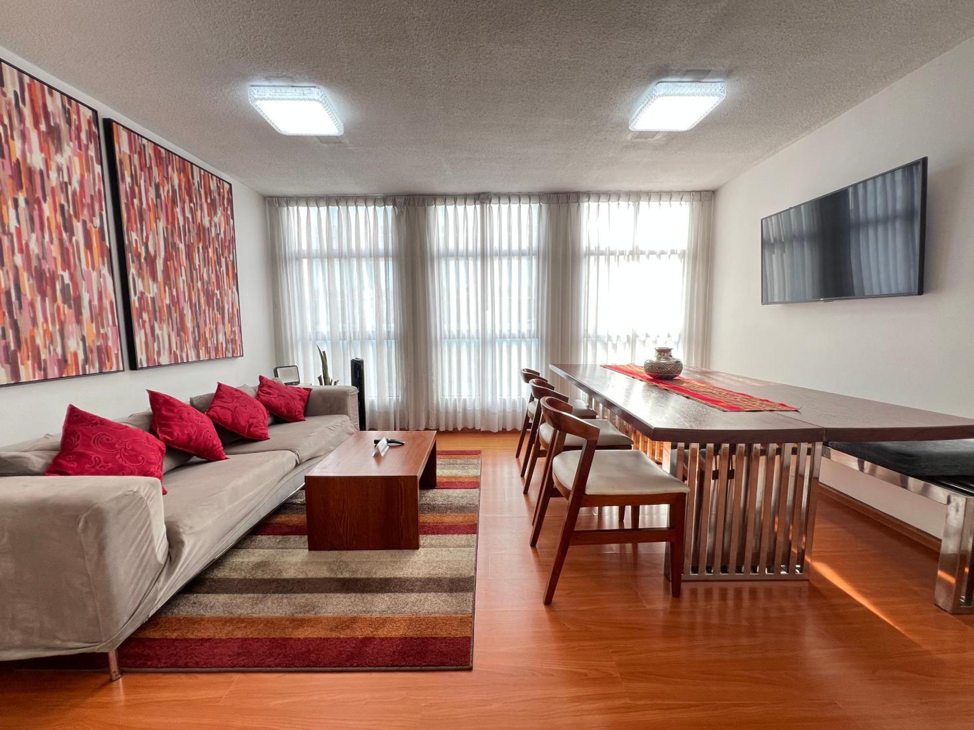Downtown Lima Apt With May Promo Book & Save Big Zewnętrze zdjęcie