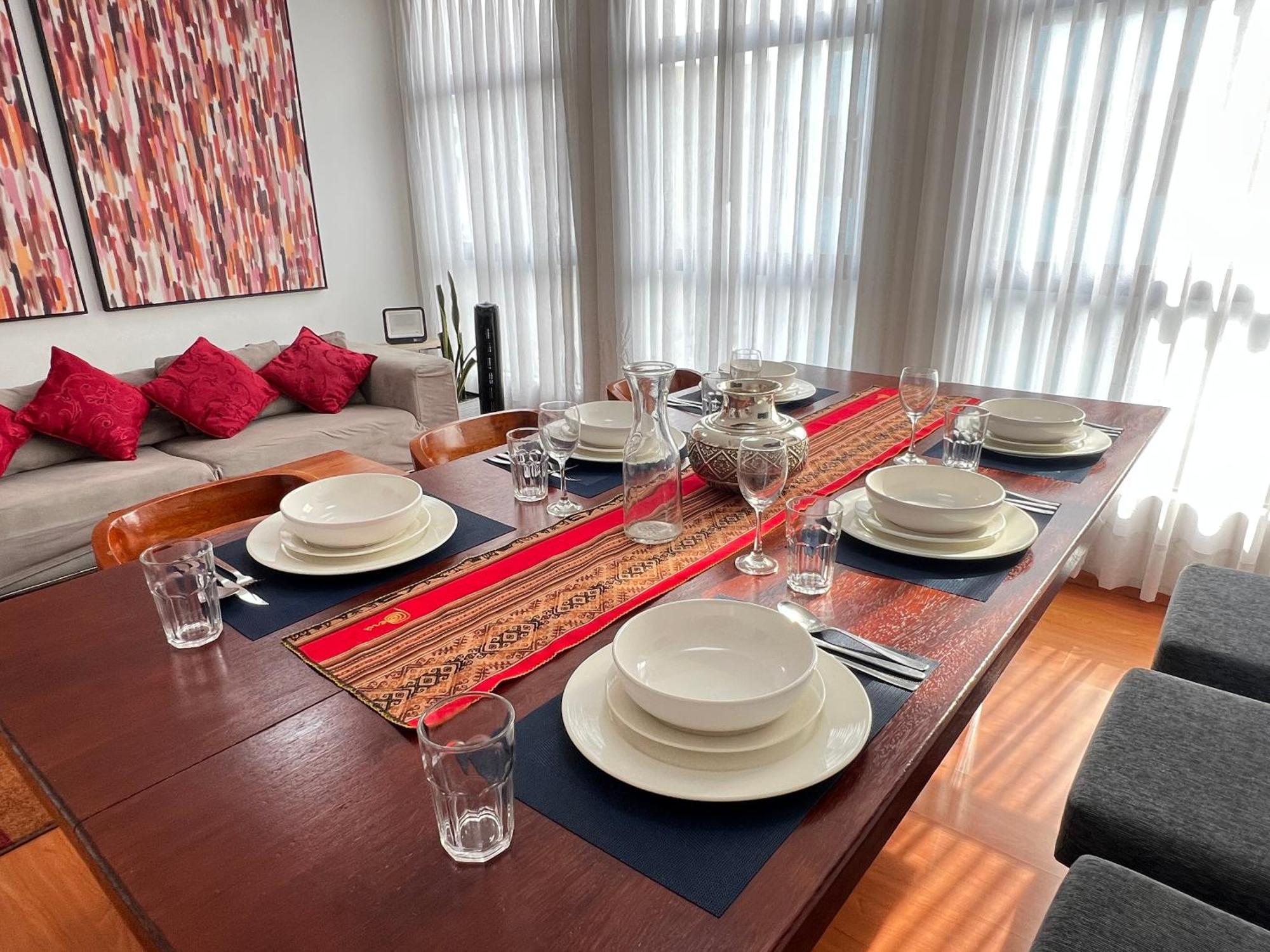 Downtown Lima Apt With May Promo Book & Save Big Zewnętrze zdjęcie