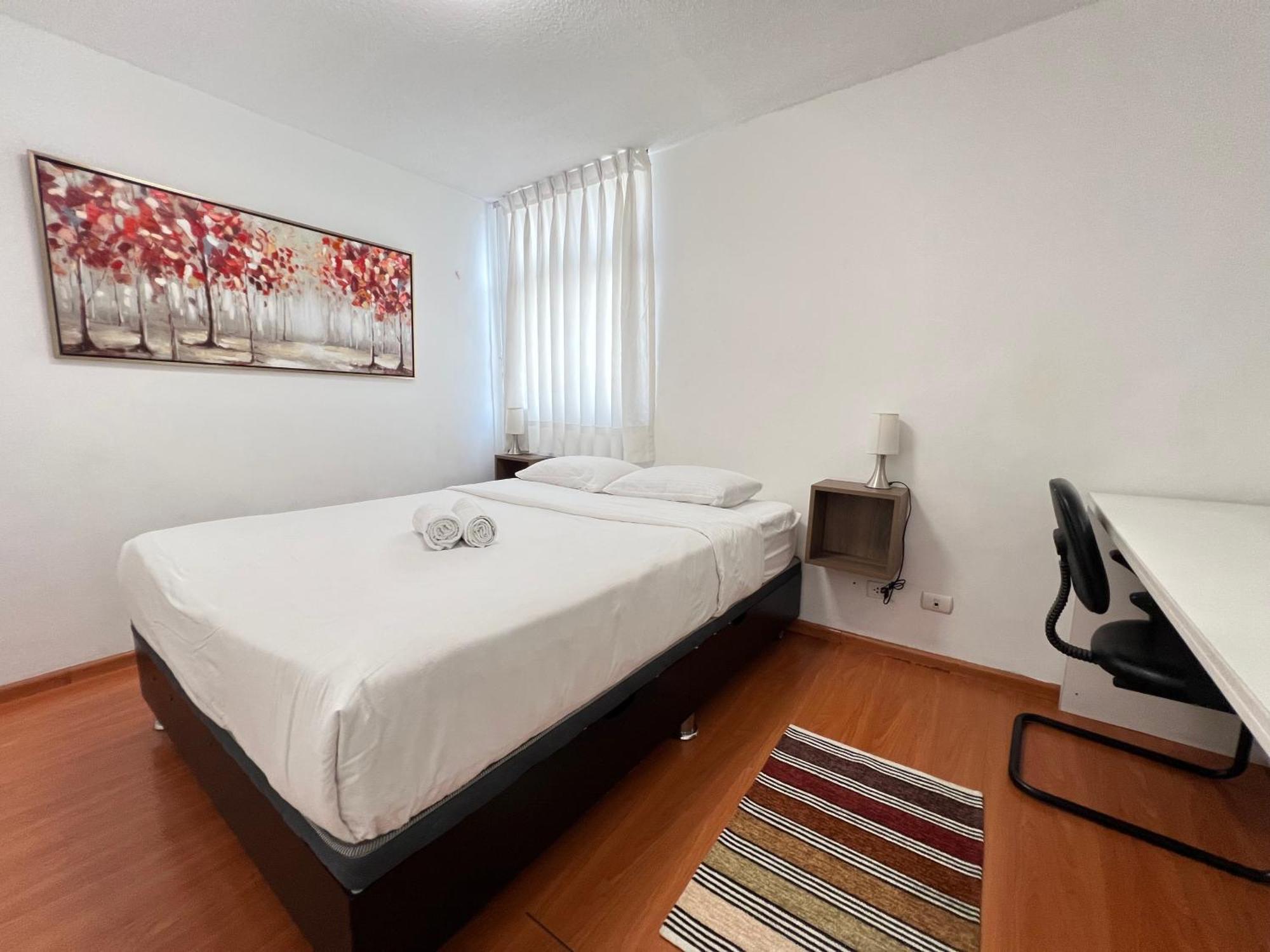 Downtown Lima Apt With May Promo Book & Save Big Zewnętrze zdjęcie