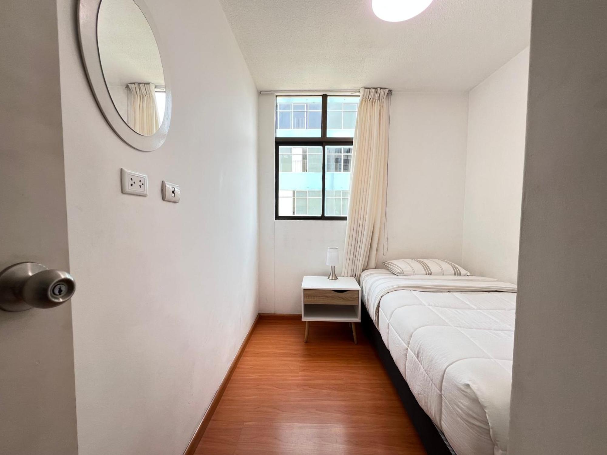Downtown Lima Apt With May Promo Book & Save Big Zewnętrze zdjęcie