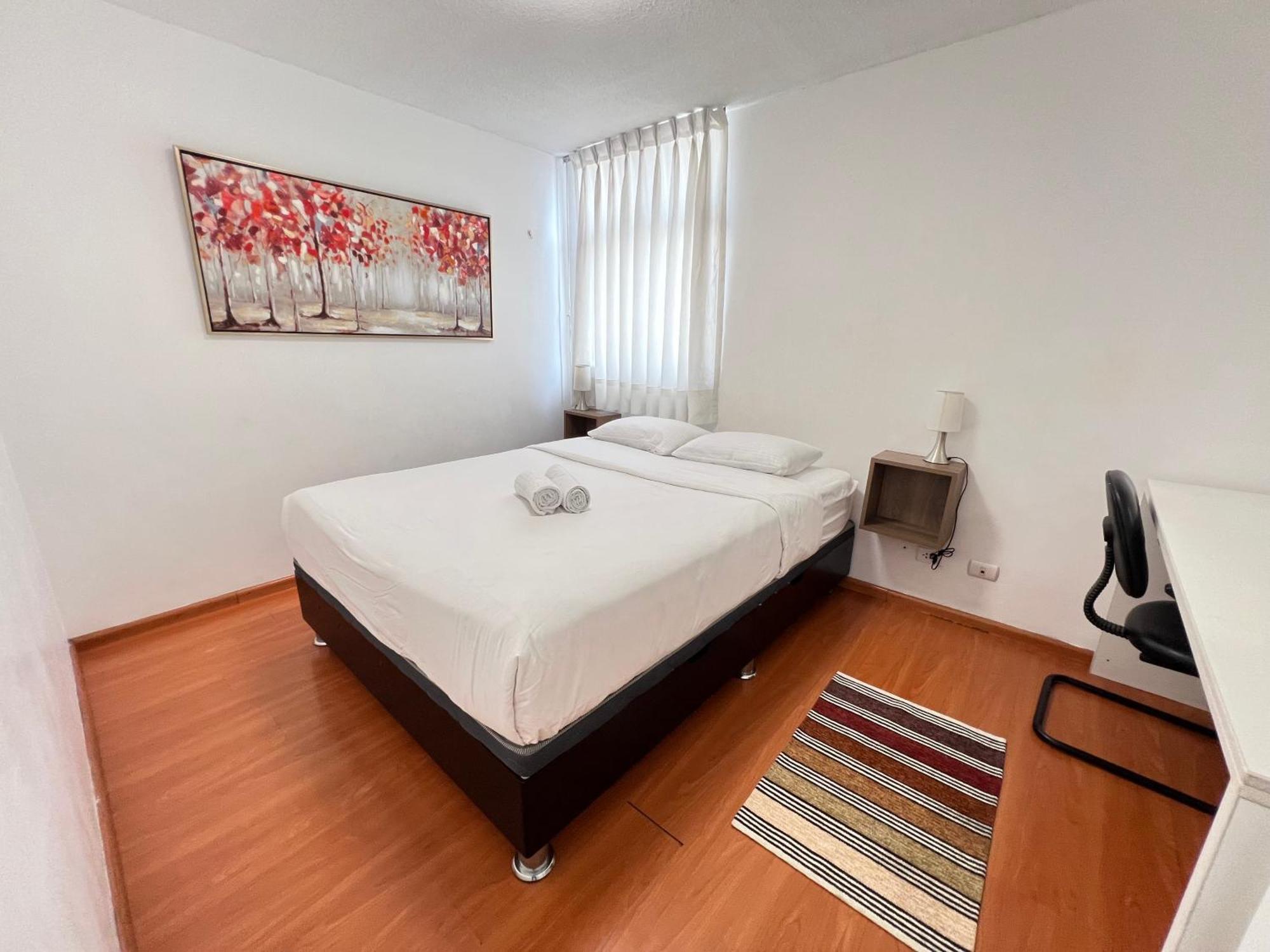 Downtown Lima Apt With May Promo Book & Save Big Zewnętrze zdjęcie