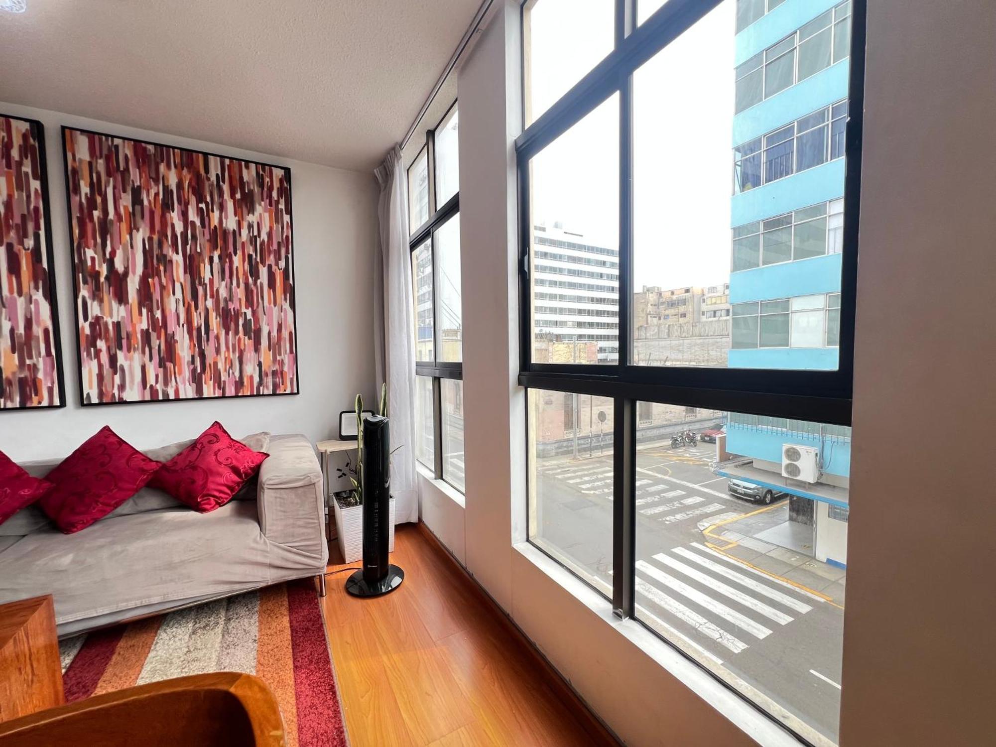 Downtown Lima Apt With May Promo Book & Save Big Zewnętrze zdjęcie