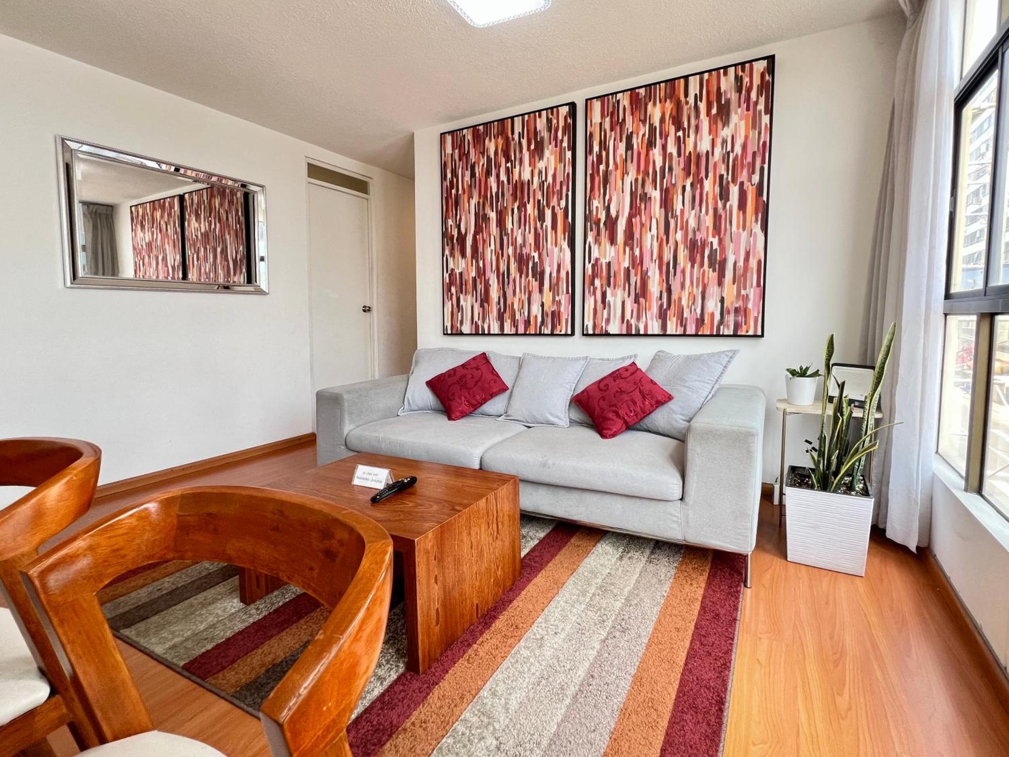 Downtown Lima Apt With May Promo Book & Save Big Zewnętrze zdjęcie