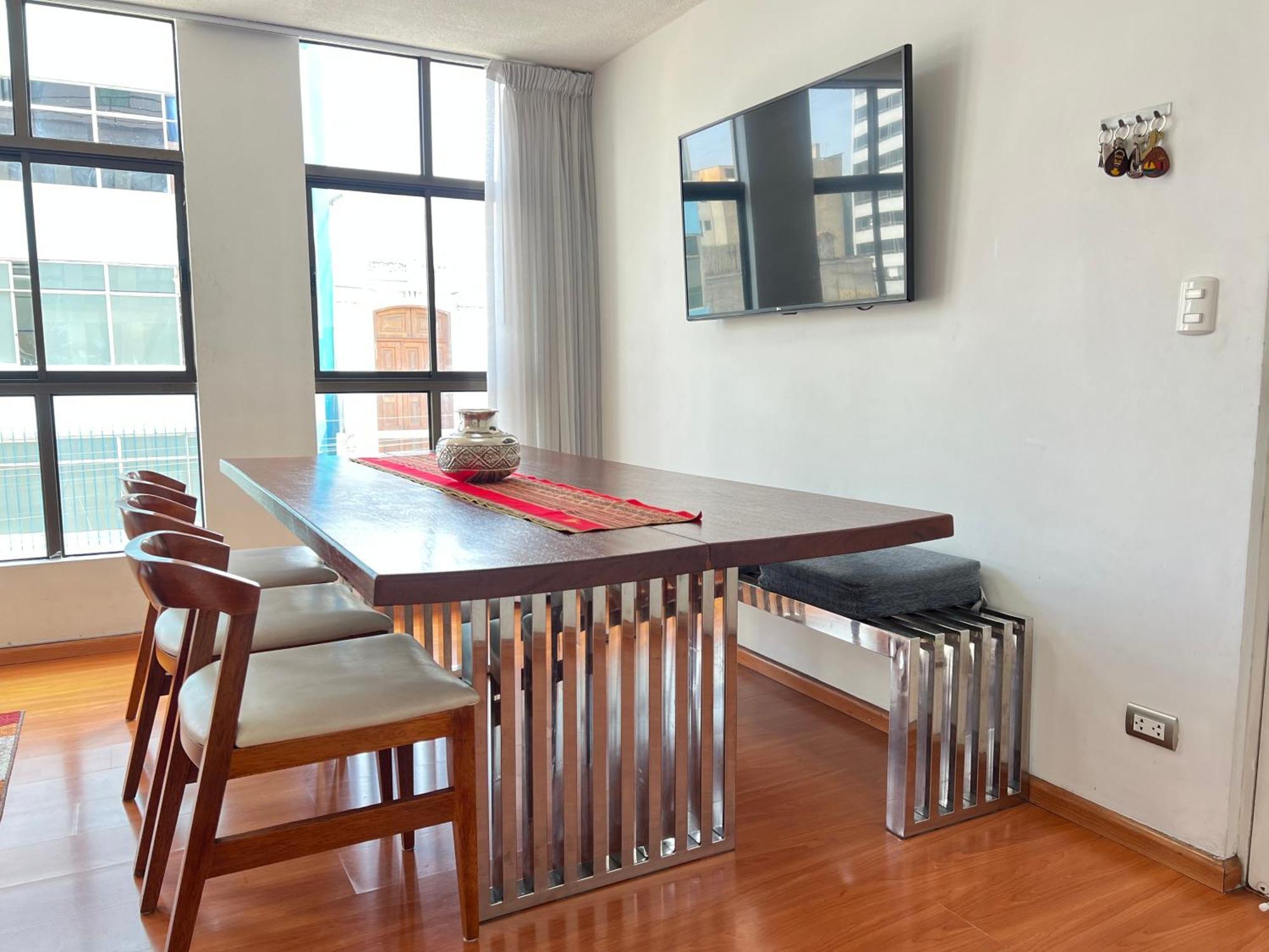 Downtown Lima Apt With May Promo Book & Save Big Zewnętrze zdjęcie